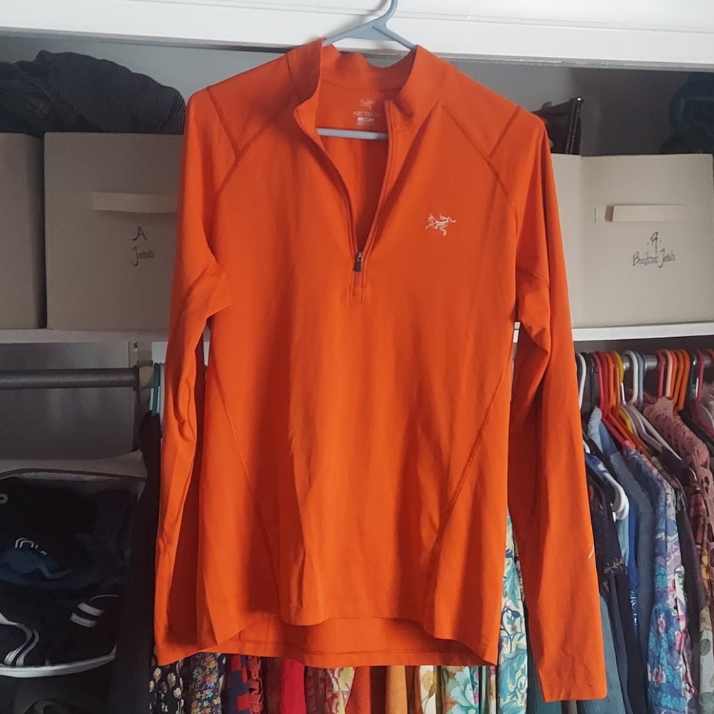 Arcteryx men's small orange long sleeve shirt